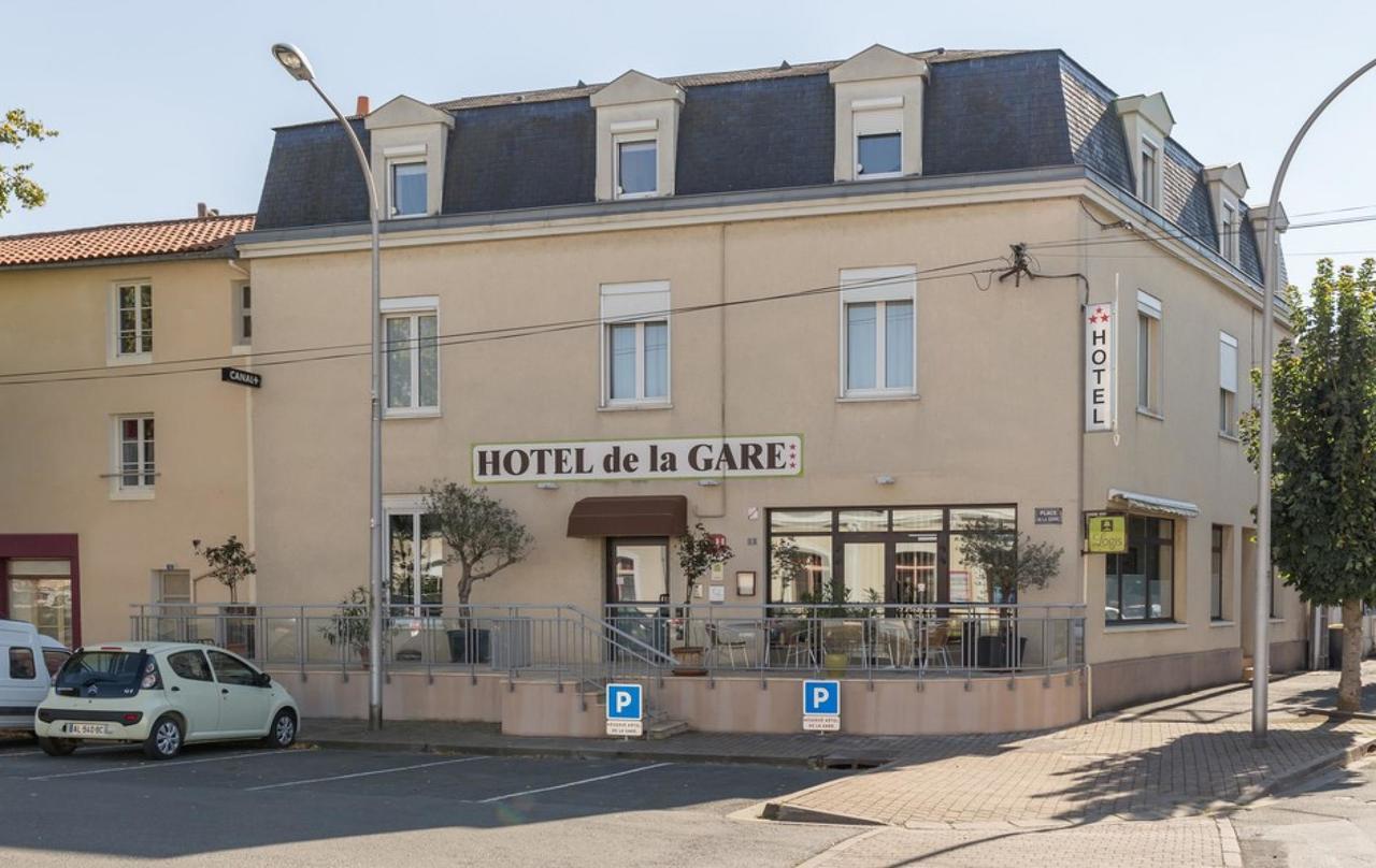 Hotel De La Gare Thouars Eksteriør billede