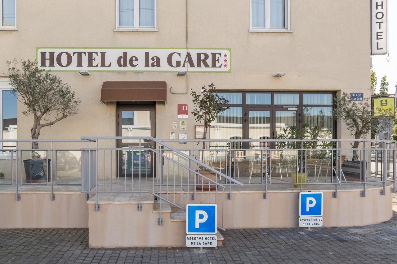 Hotel De La Gare Thouars Eksteriør billede